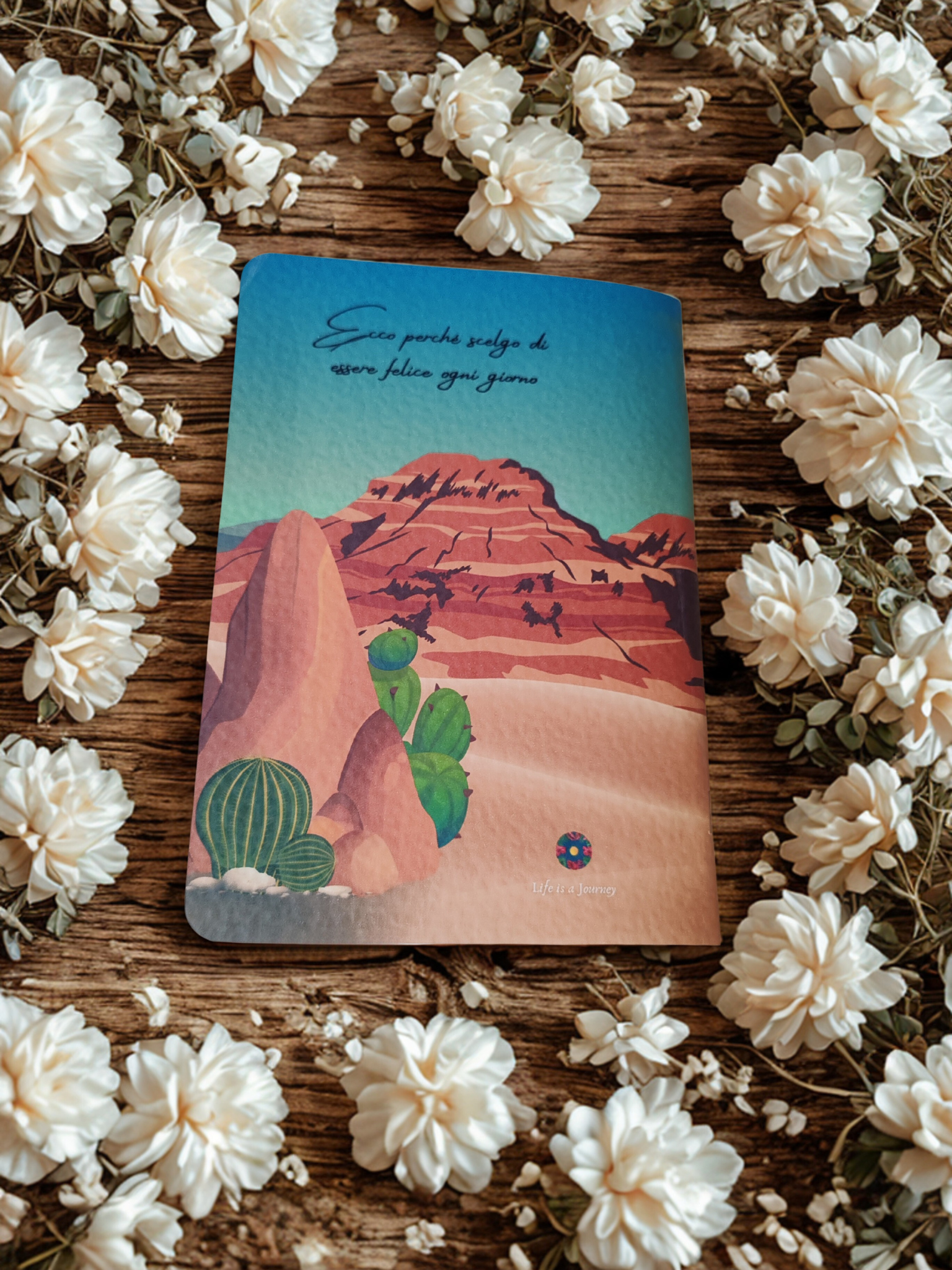 Quaderno artigianale illustrato personalizzabile “Il mio viaggio verso la felicità” – Journal motivazionale fatto a mano