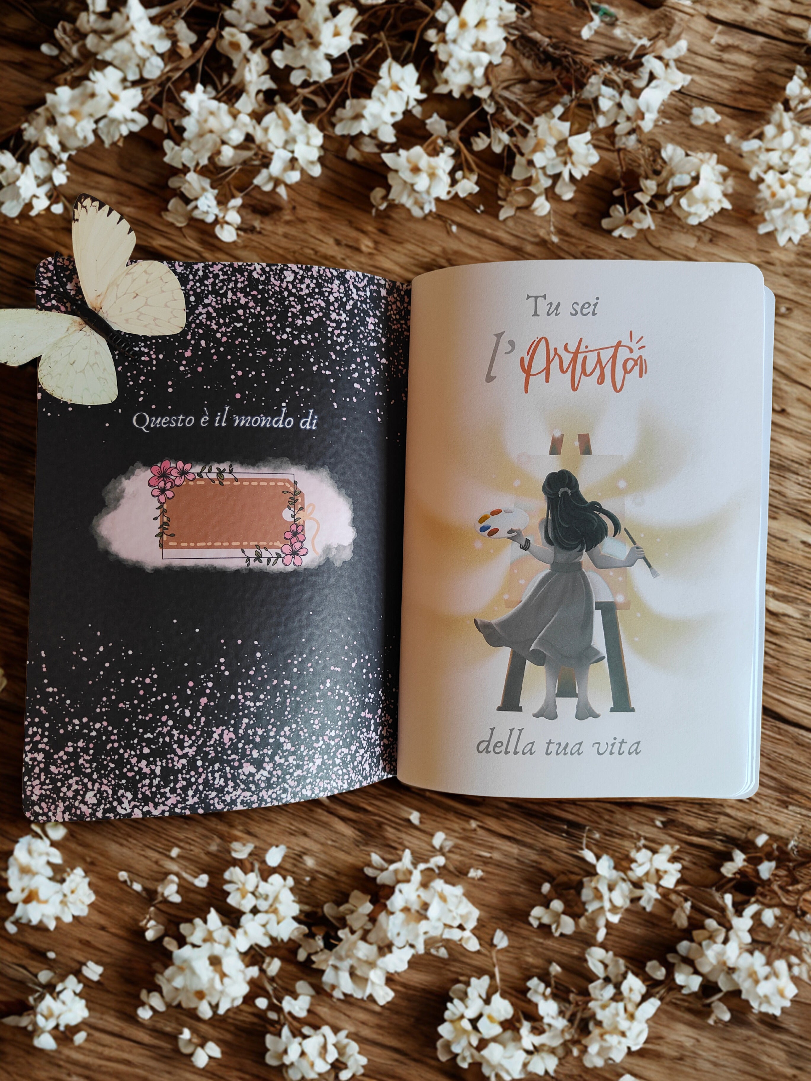 Quaderno artigianale illustrato "L'essenza dei sogni" - gatto sulla luna e frasi ispirazionali