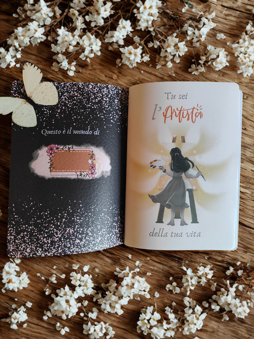 Quaderno artigianale illustrato "L'essenza dei sogni" - gatto sulla luna e frasi ispirazionali